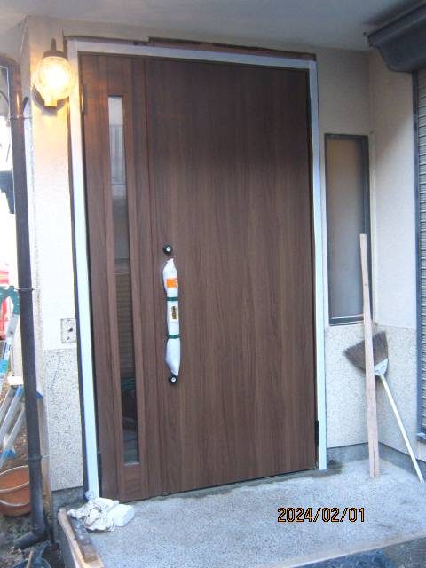玄関ドアの交換施工後